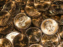 FP Outlook 2025: 'Storm clouds' loom over the Canadian dollar