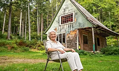 She bought a 200 sq ft abandoned shed; you