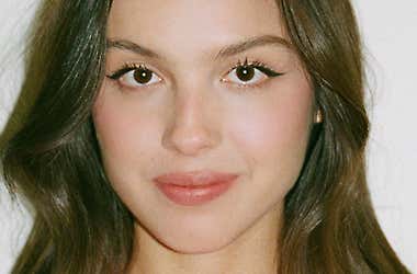 Olivia Rodrigo, 23, Takes Off Her Makeup and Leaves Us Speechless
