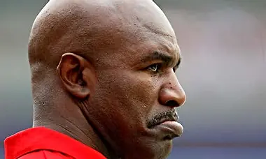 They Made a Statue—But Holyfield’s Net Worth in 2025 Shows A Fighter Who Still Hustles