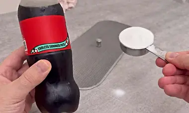 She Did This With Cola – What Happened Surprised Everyone!