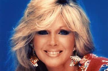 87-year-old Connie Stevens Is Retired & Has Been Living In This Humble House