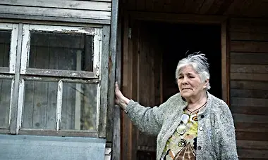 She bought a 200 sq ft abandoned shed; you