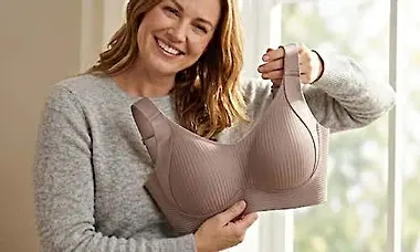 This Bra Smooths the Appearance of Sagging in Seconds
