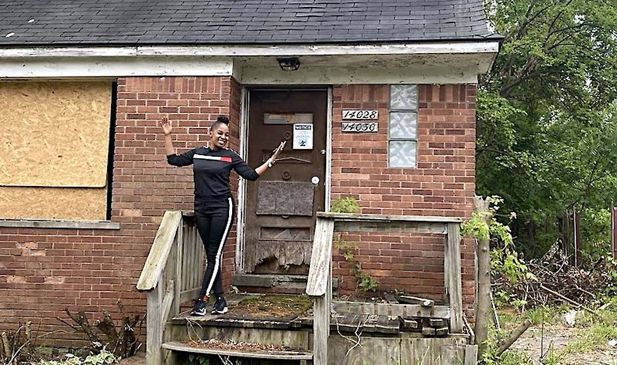 I Bought A $1 Haunted Shack And Turned It Into Total Home Goals!