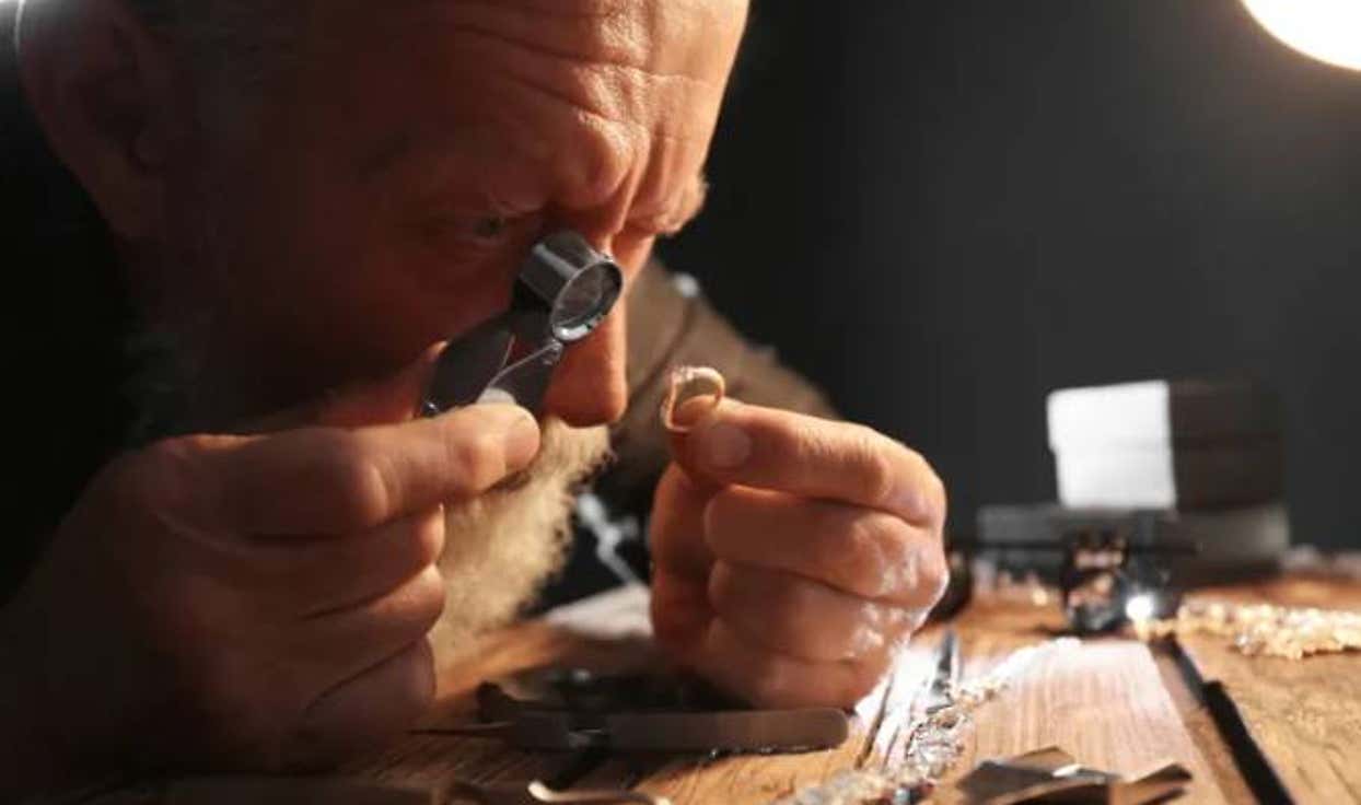 What the jeweler said about her ex’s ring