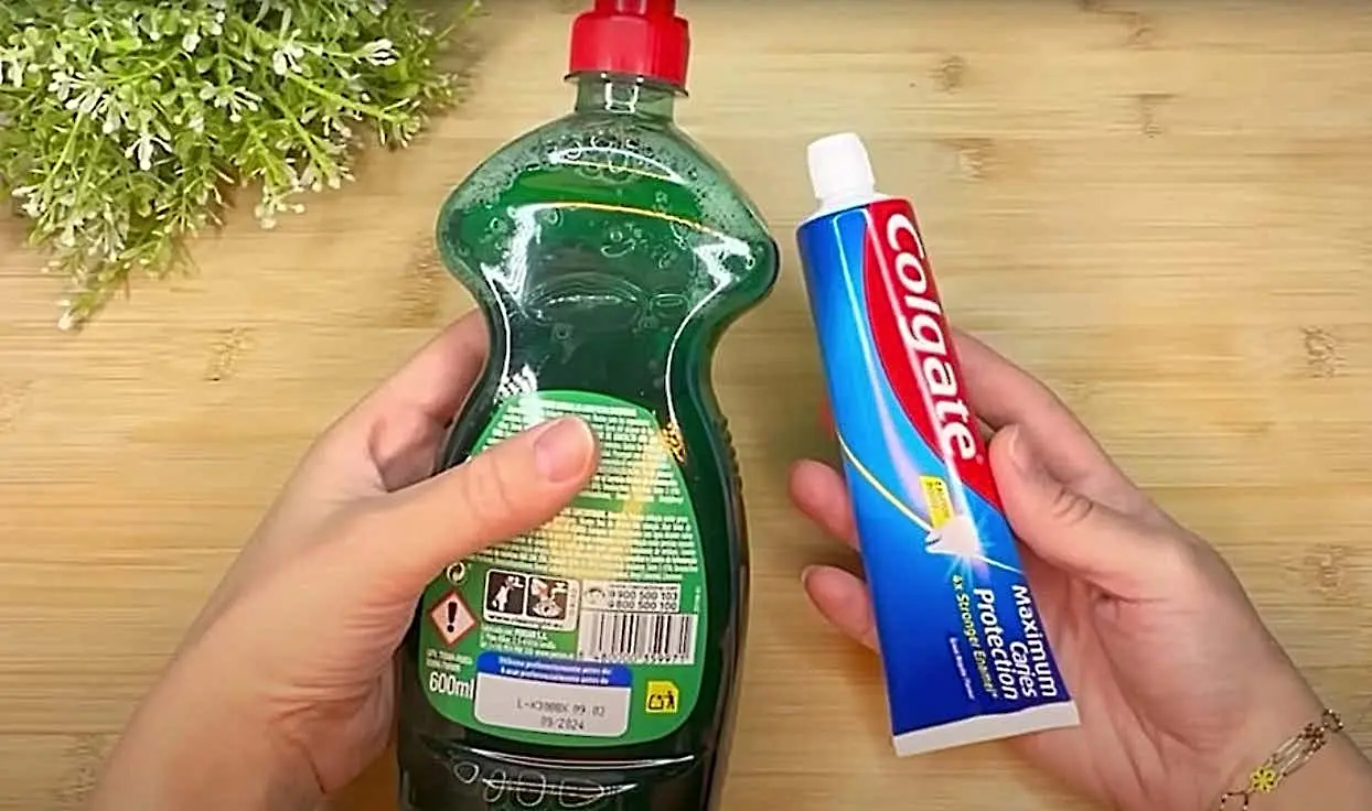 This Is What Happens When You Mix Detergent With Toothpaste