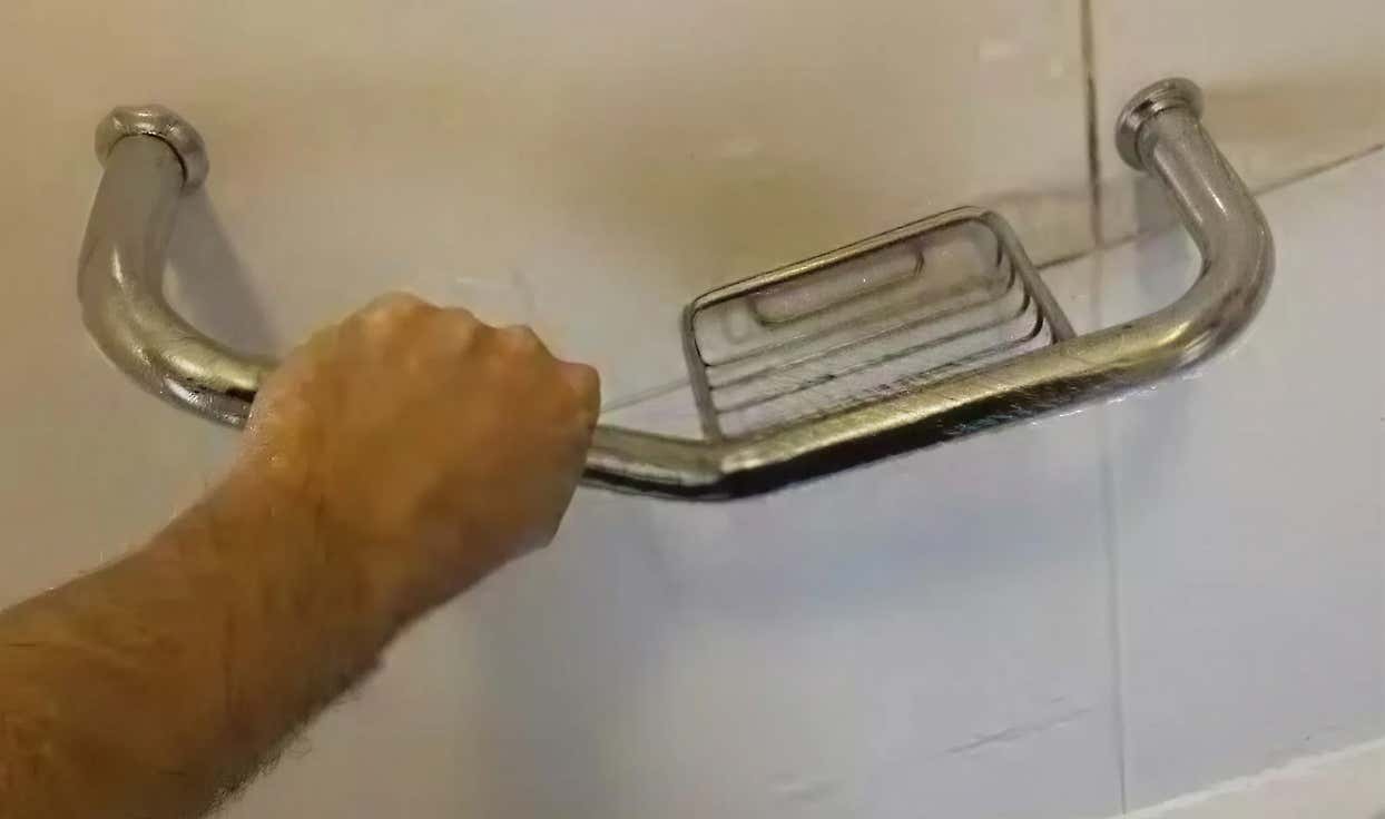 If Your Mom Still Uses a Towel Bar to Get Out of the Shower, Read This Now