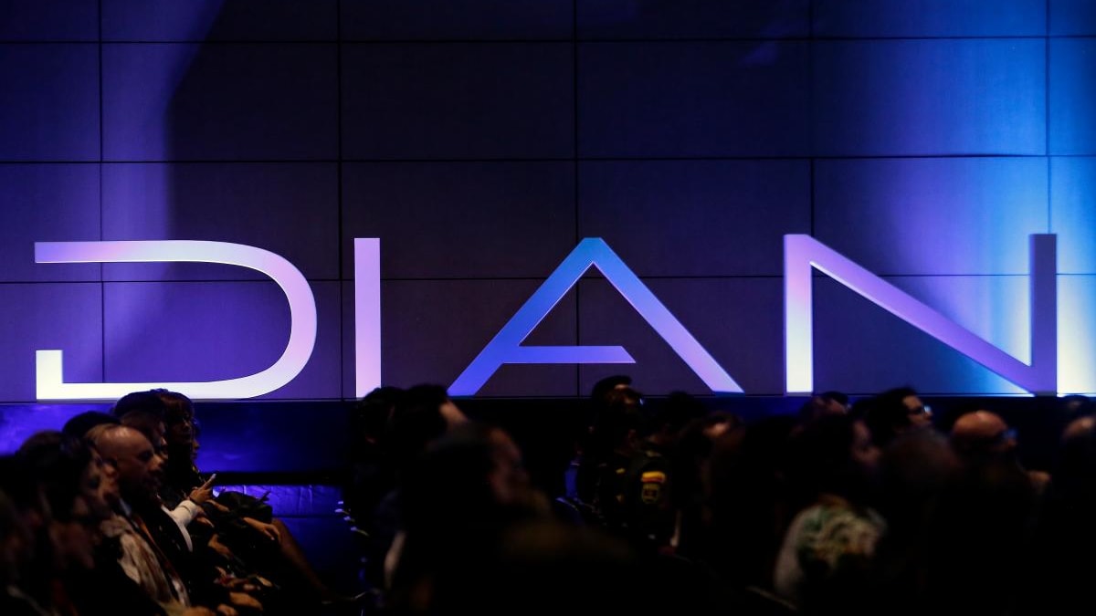 article main image