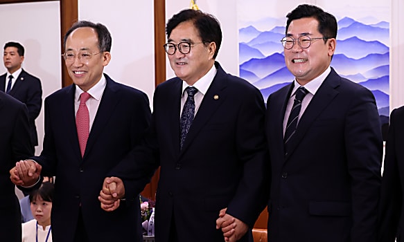 article main image
